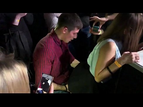 ❤️ Sex real într-un club de noapte rusesc. O rusoaică de 18 ani în anus și vagin futută într-un club de noapte at porn ro.psi-mass.ru ﹏