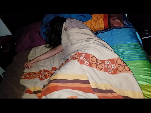 ❤️ Fiul vitreg care își ceartă tânăra mamă vitregă în timp ce ea doarme. at porn ro.psi-mass.ru ﹏